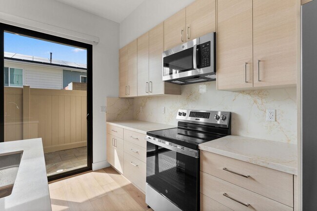 Building Photo - BRAND NEW - 2X2 - 1/2 MONTH FREE MOVE IN SPECIAL!!
