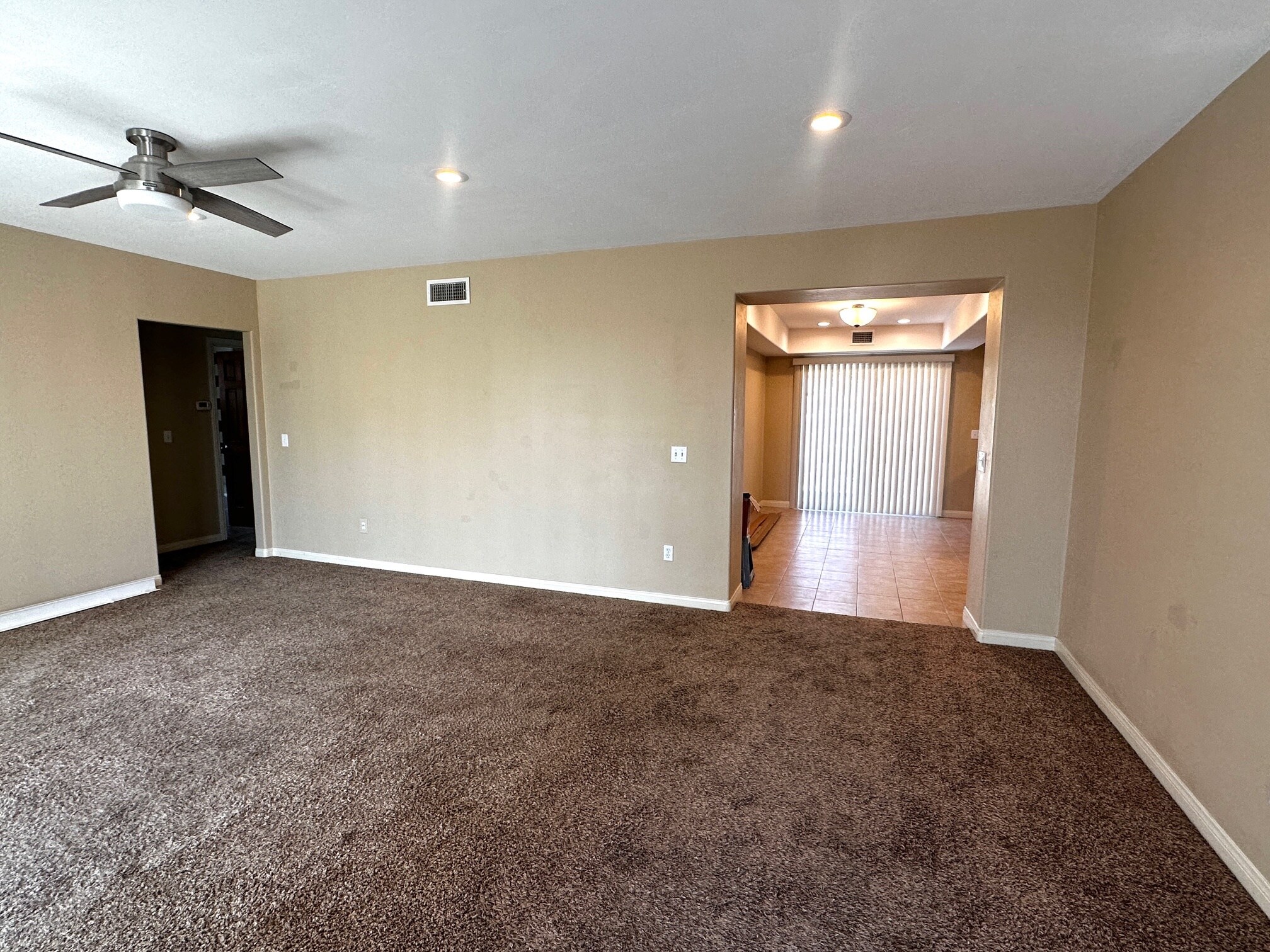 Building Photo - 2719 Grandview St