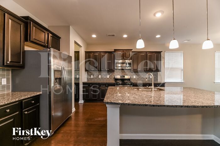 Building Photo - 203 Sabal Palmetto Ct