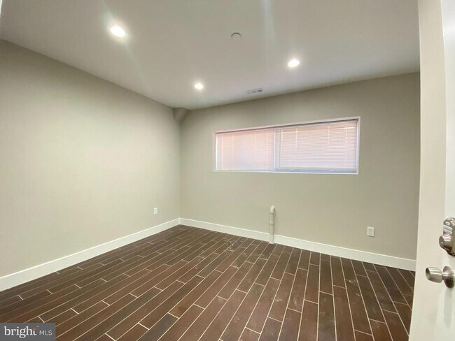 Building Photo - 1716 N Bouvier St