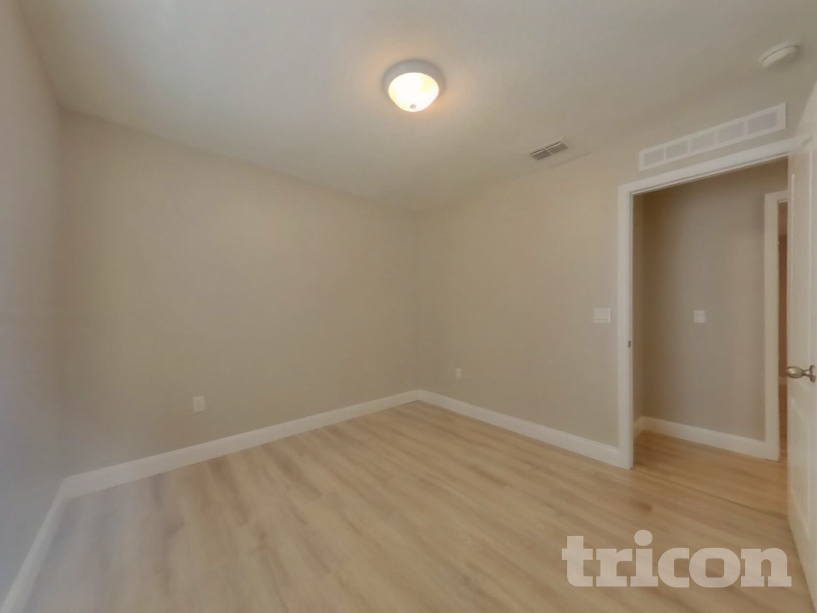 Building Photo - 3506 100th Ct E
