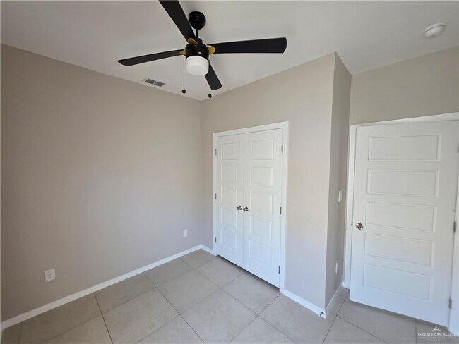Building Photo - 3400 S Colt Ln