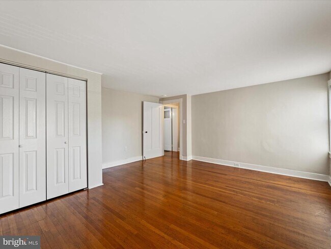 Building Photo - 321 N Braddock St