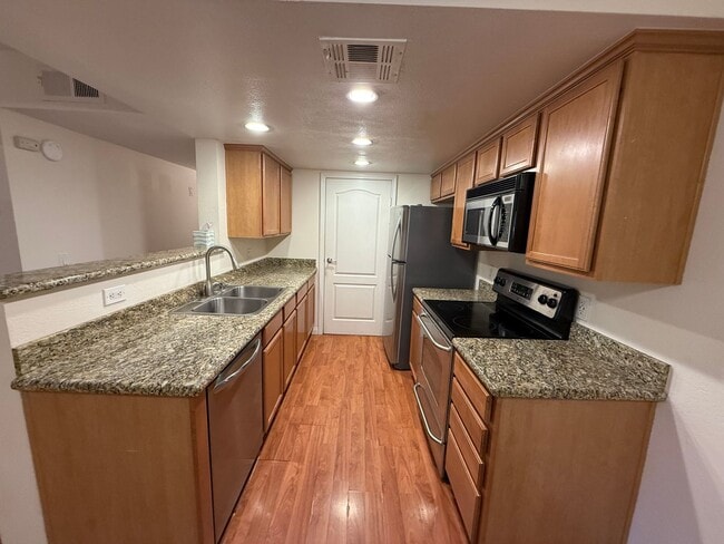 Building Photo - 2 Bedroom Apartment in Il Palio, Rancho Bernardo