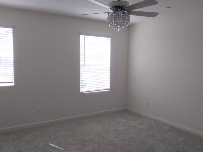 Building Photo - 6460 E Malbec Dr