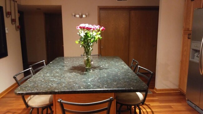 Building Photo - 6400 W Berteau Ave