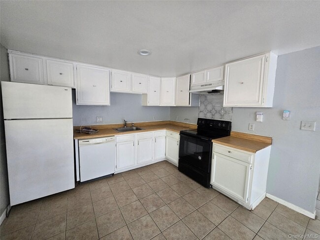 Building Photo - 43 Glenmere Homesites Rd
