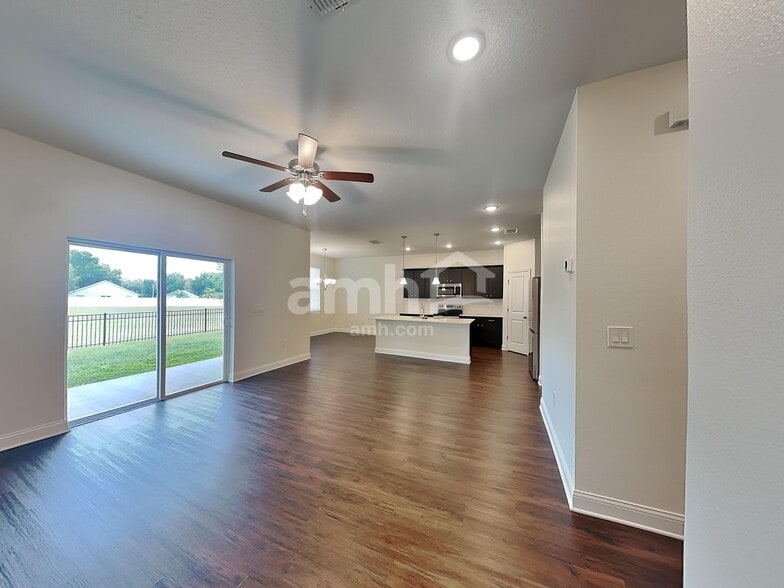Building Photo - 6102 Little Blf Cir