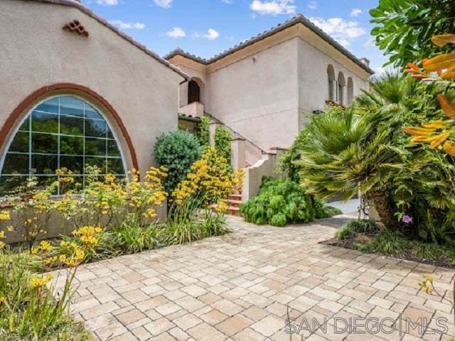 Building Photo - 1679 Buena Vista Way