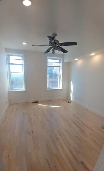 Building Photo - 518 Klotter Ave