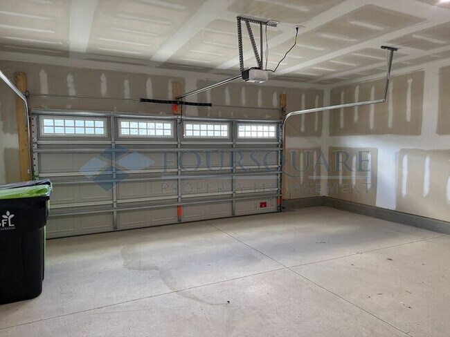 Building Photo - Beautiful New Construction Home Surrounded by Nature: 4 Beds , 2-Car Garage ,Washer & Dryer Included