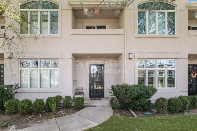 Building Photo - 566 Josephine St