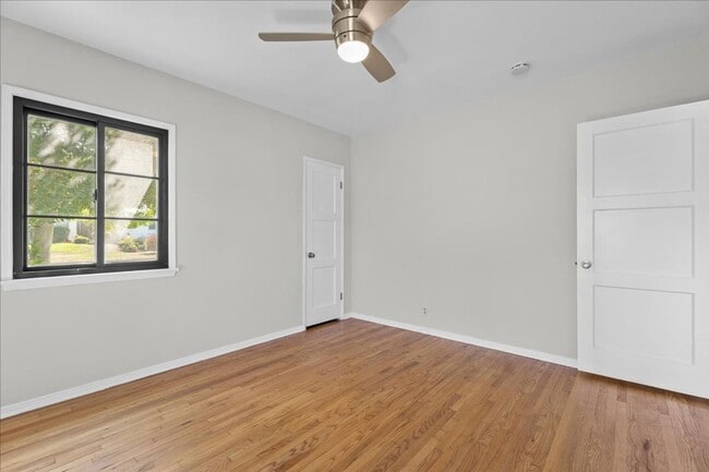 Building Photo - Charming Westchester House with Private Yard