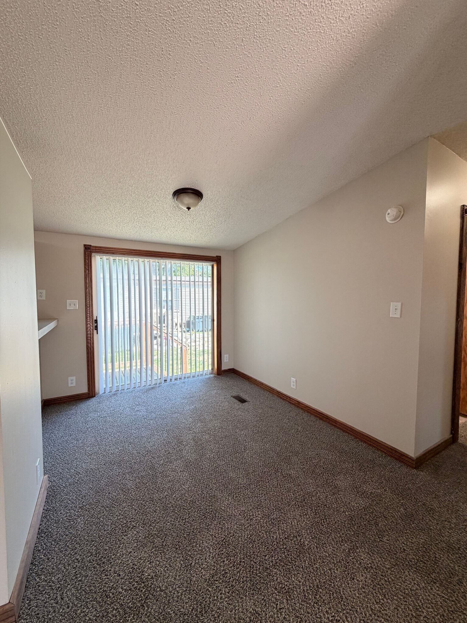 Building Photo - 138 Maynard Cir