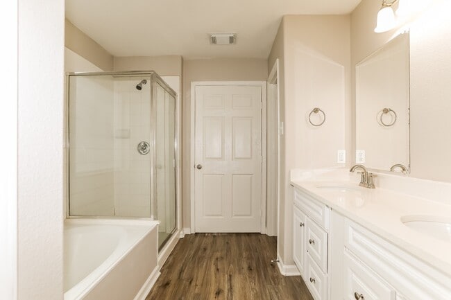 Building Photo - 22930 Highland Estates Ct
