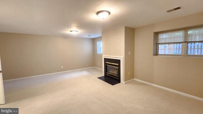 Building Photo - 14773 Truitt Farm Dr