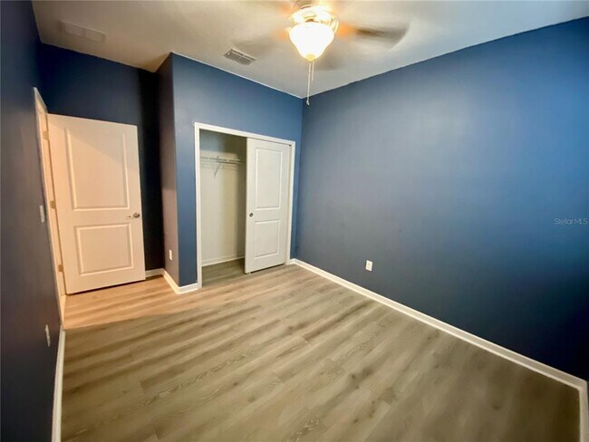 Building Photo - 10143 Newminster Loop