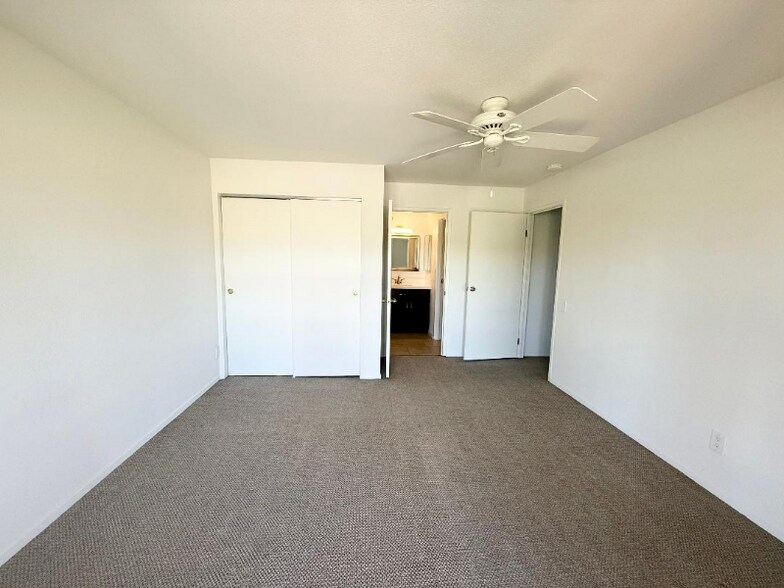 Building Photo - 77805 California Dr