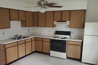 Building Photo - 307 Oxford Dr