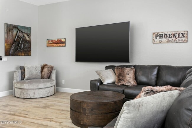 Building Photo - 7725 E Journey Ln