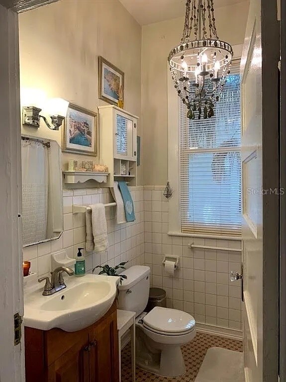 Building Photo - 1919 W North a St