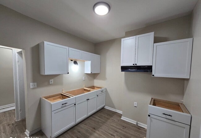 Building Photo - Fully Renovated 3-Bedroom Home – Move-In R...