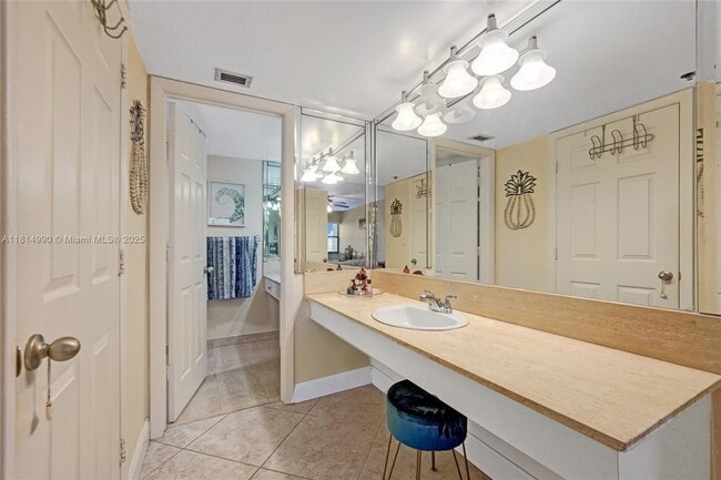 Building Photo - 1201 S Ocean Dr