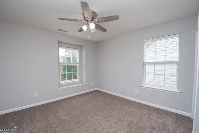 Building Photo - 179 Scenic Hills Dr