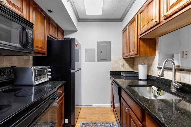 Building Photo - 795 Hammond Dr