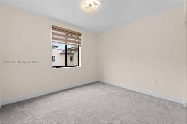 Building Photo - 4746 NW 83rd Pkwy