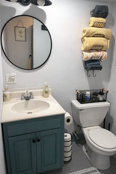 Building Photo - 99 Market St