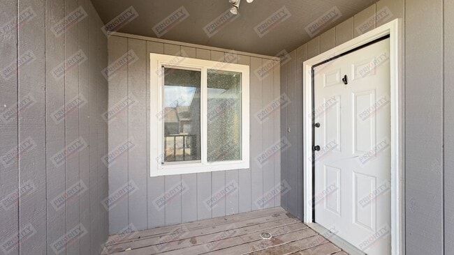 Building Photo - Townhouse in Westover