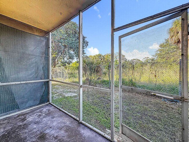 Building Photo - Newly remodeled  2 BEDROOM 2 BATH