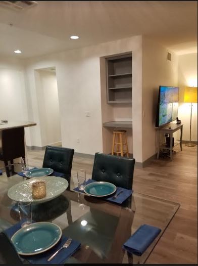 DINING - 21301 Erwin St