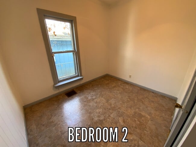 Building Photo - 1308 Lape-