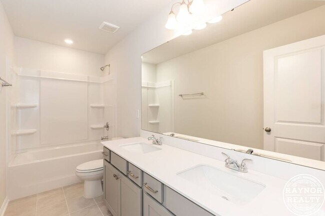 Building Photo - 44 Plantation Dr