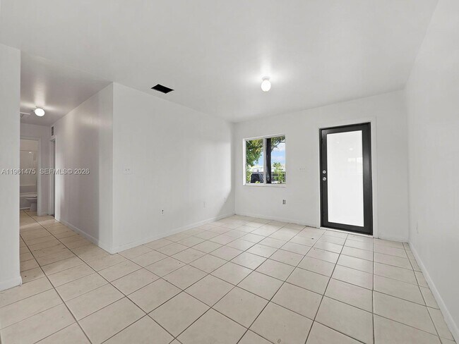 Building Photo - 26650 SW 138th Ct