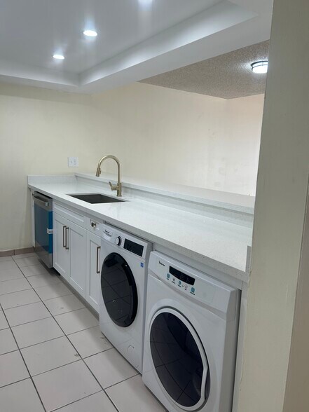 Building Photo - 1424 SW 131st Place Cir E