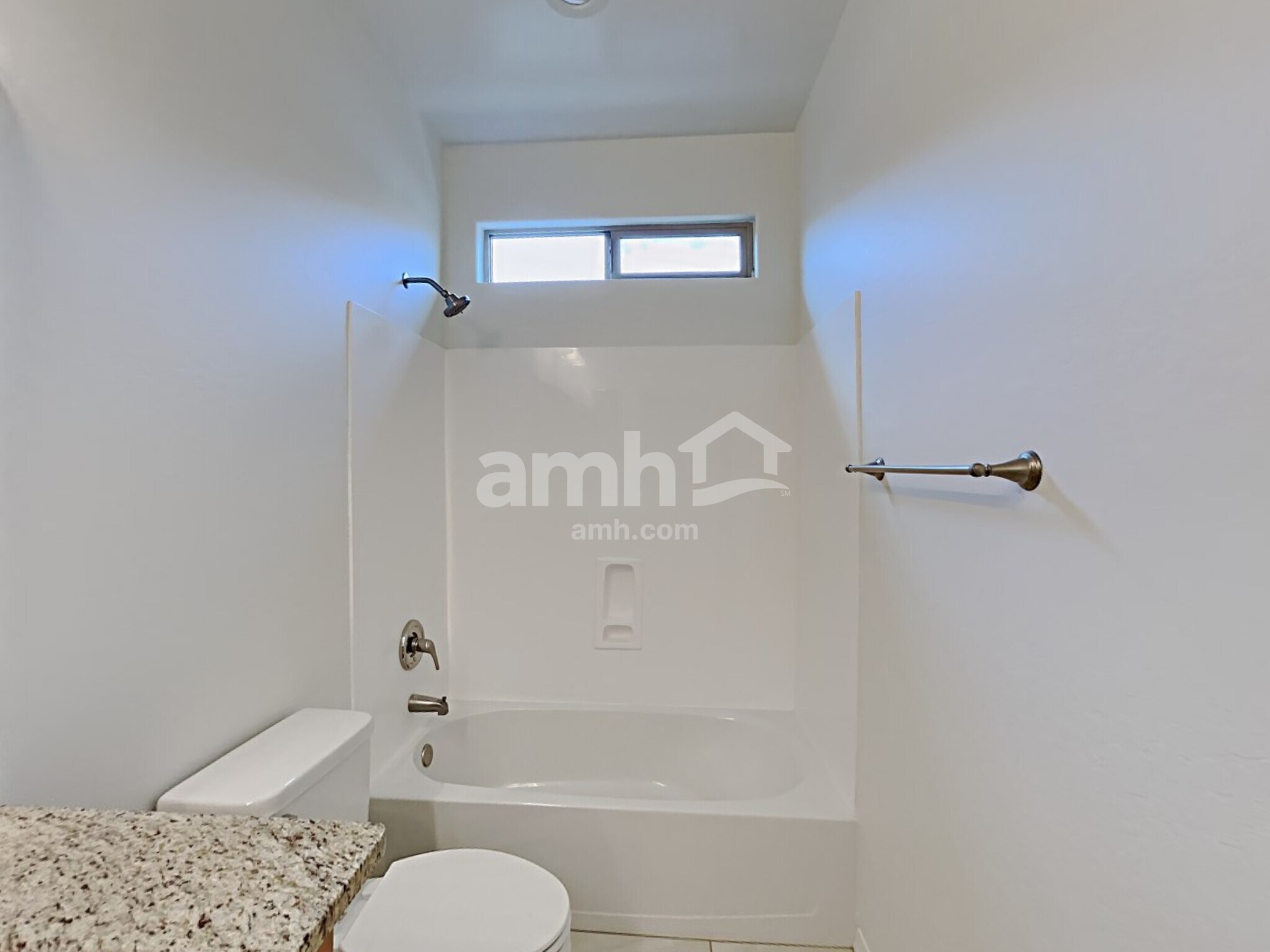 Building Photo - 16815 W Portland St