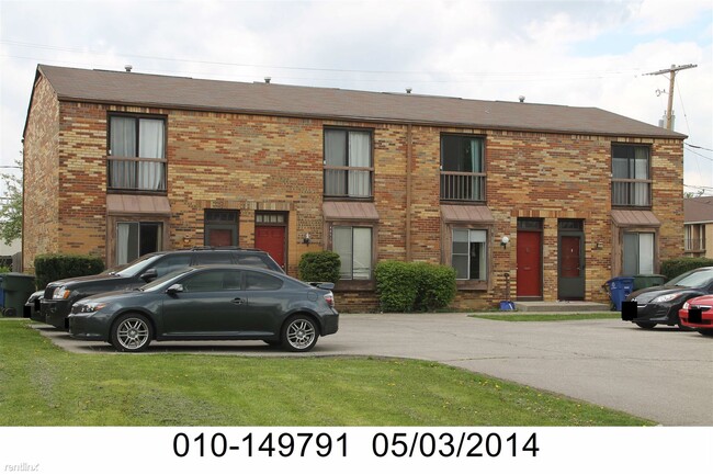 Primary Photo - 2 br, 1.5 bath Townhome - 4855 Moreland Drive