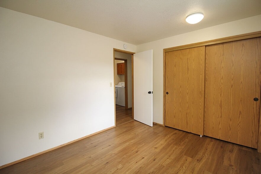Building Photo - 548 NE Tillamook St