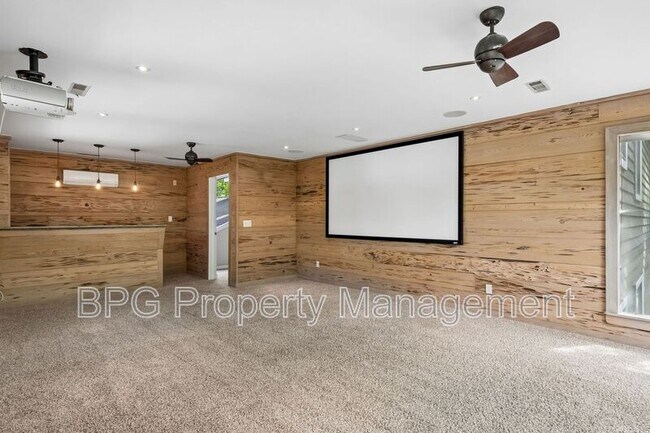 Building Photo - 15 Glenkirk Dr