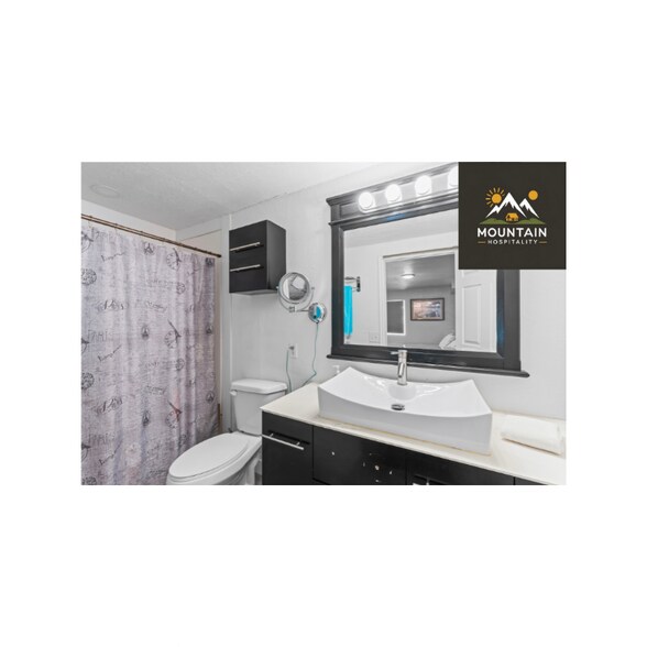 Building Photo - 1869 Dale Ridge Ave