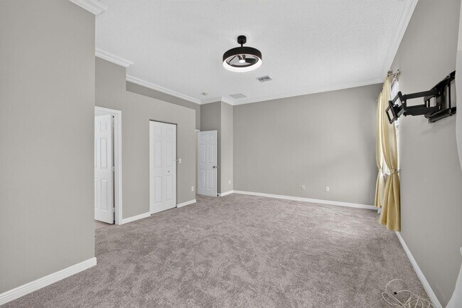 Building Photo - 1204 Oakwater Dr