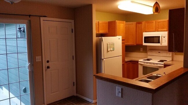 Building Photo - Fort Collins Midtown Gem with Garage and Finished Basement