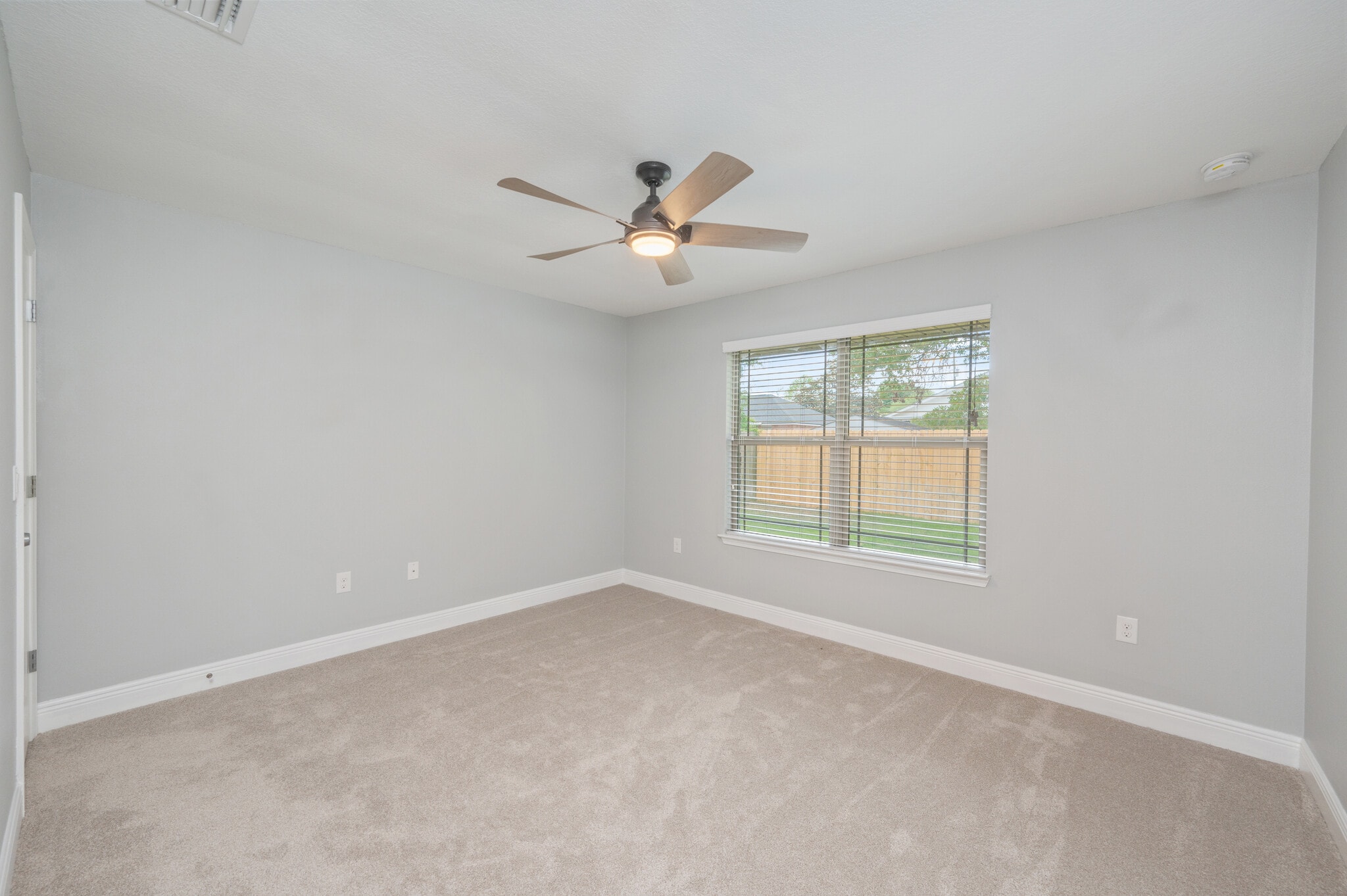 Building Photo - 147 Strike Eagle Dr