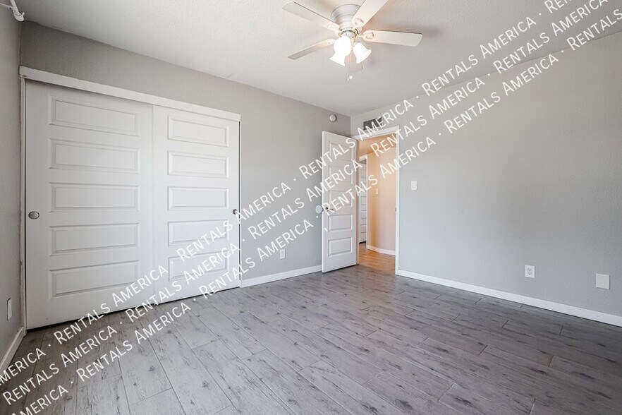 Building Photo - 12840 N 30th St