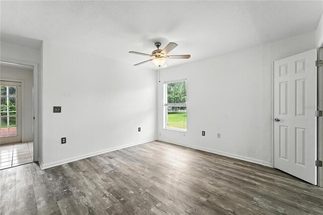 Building Photo - 1725 Bondurant Way