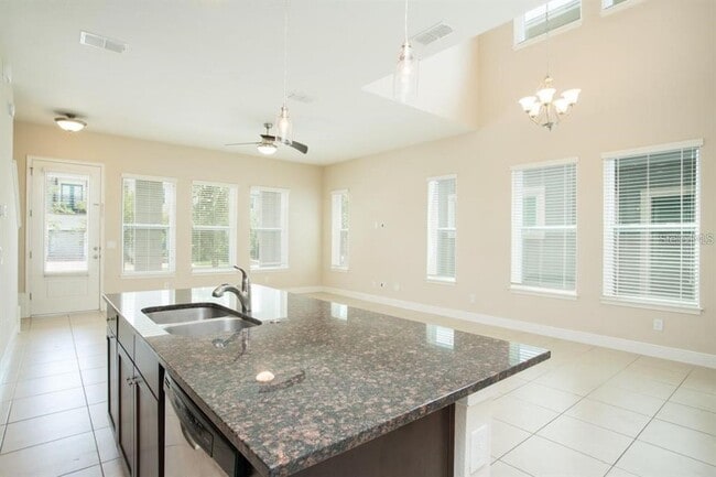 Building Photo - 8543 Pinter St