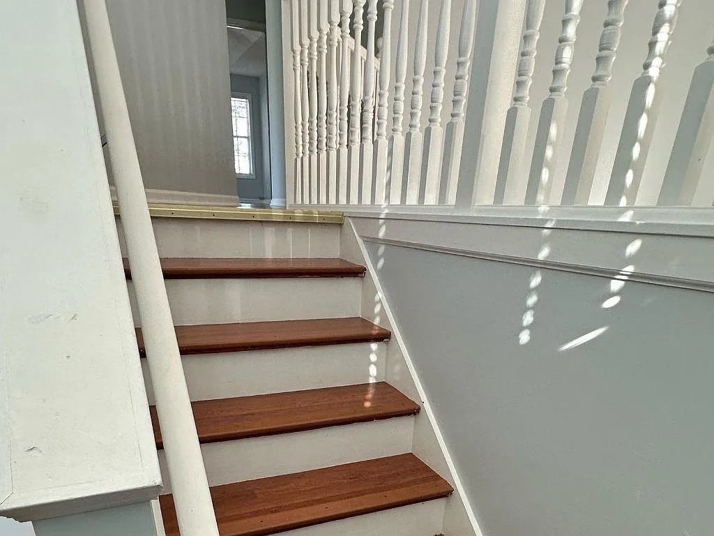 Building Photo - Room in House on Lakeview Rd